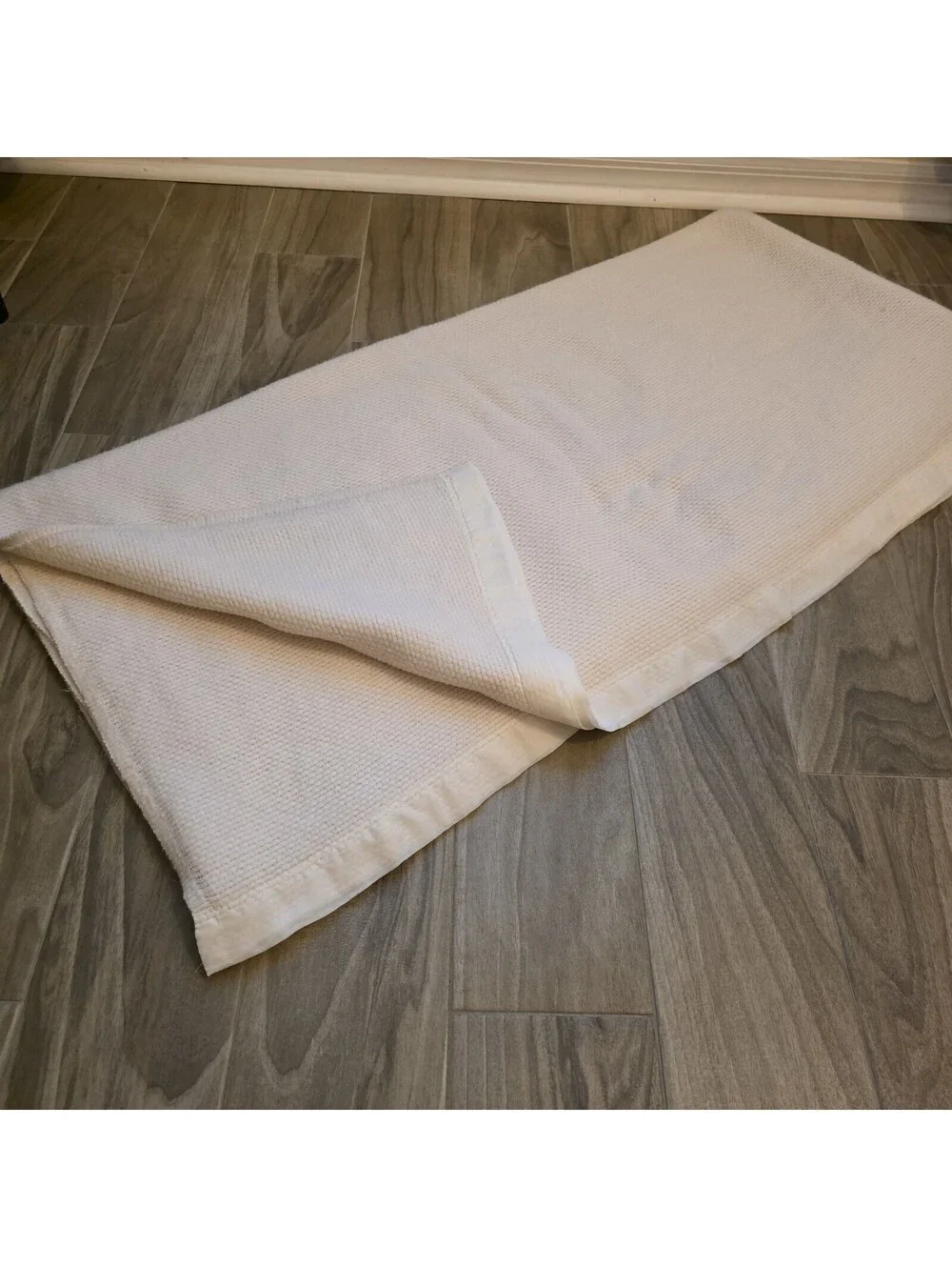 Pair Waffle Weave Blankets Full Queen Satin Trim Cream White Faribo Benton VTG